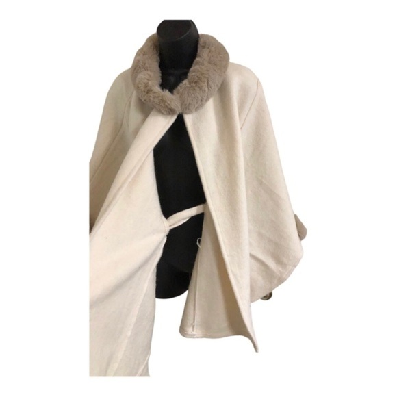 Gorgeous faux fur trim cream ecru belted‎ cape coat topper size S/M new - Picture 9 of 17
